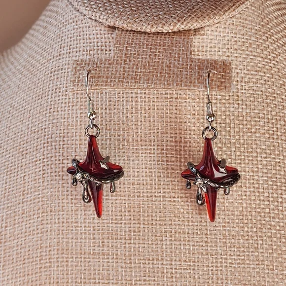 Whimsigoth Red Resin And Metal Star Earrings - Picture 2 of 9